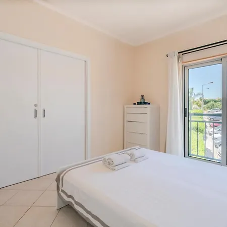 Apartment Belle Vue Sur Le Jardin 1 Bed Flat Pool And Garage Alcantarilha