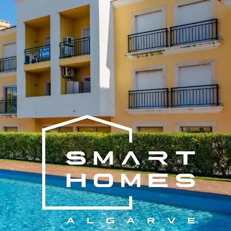 Belle Vue Sur Le Jardin 1 Bed Flat Pool And Garage Apartment