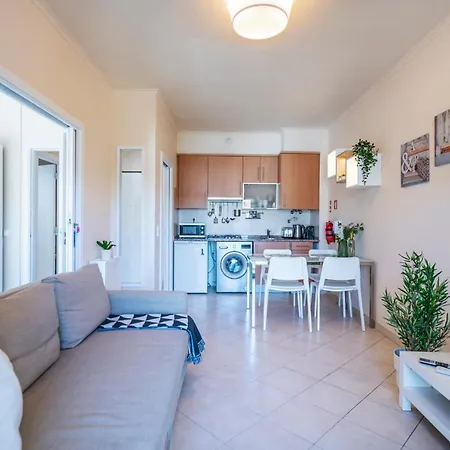 Belle Vue Sur Le Jardin 1 Bed Flat Pool And Garage Apartment *