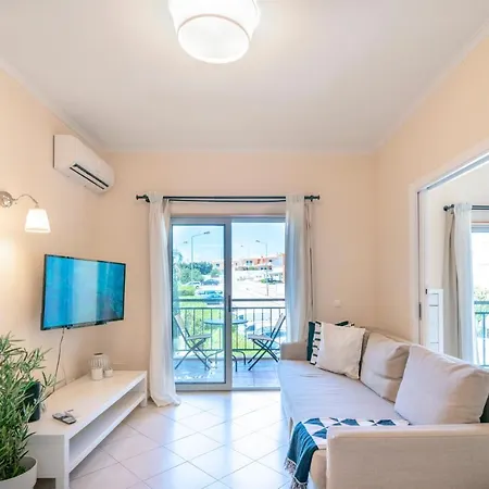 Belle Vue Sur Le Jardin 1 Bed Flat Pool And Garage Lägenhet *