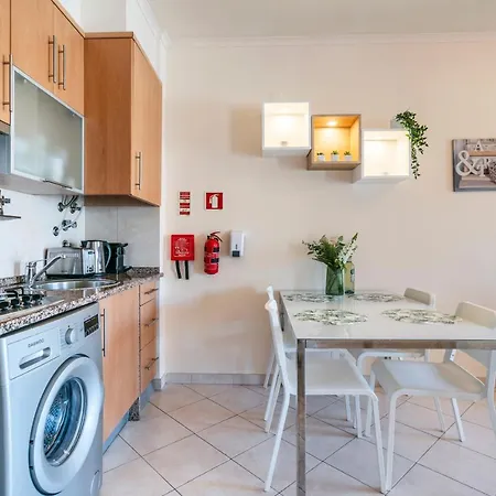 Belle Vue Sur Le Jardin 1 Bed Flat Pool And Garage Apartamento